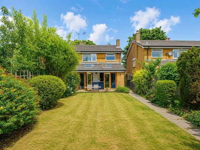 House for sale in Wigginton, Pouchen End