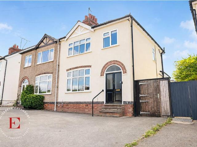 House for sale in Mill End, Green Close