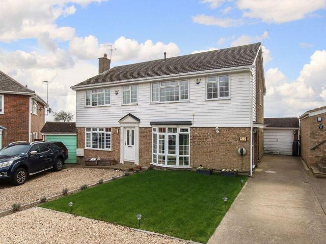 House for sale in Cheddington