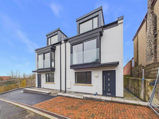 House for sale in Feckenham, City Of Bristol