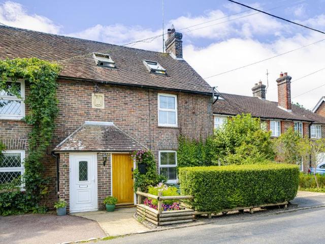 House for sale in Palehouse Common, Cross In Hand