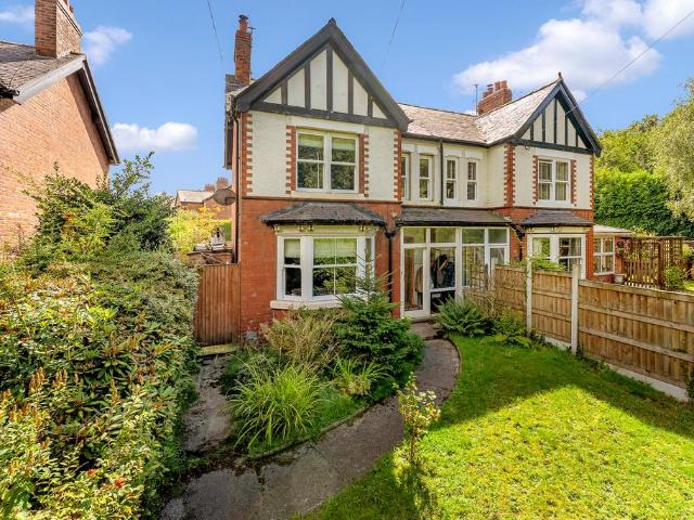 House for sale in Plumley