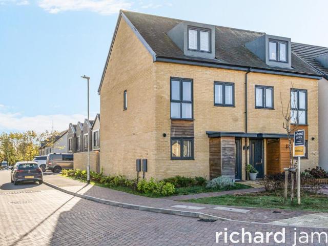 House for sale in Greenbridge, Stratton St. Margaret