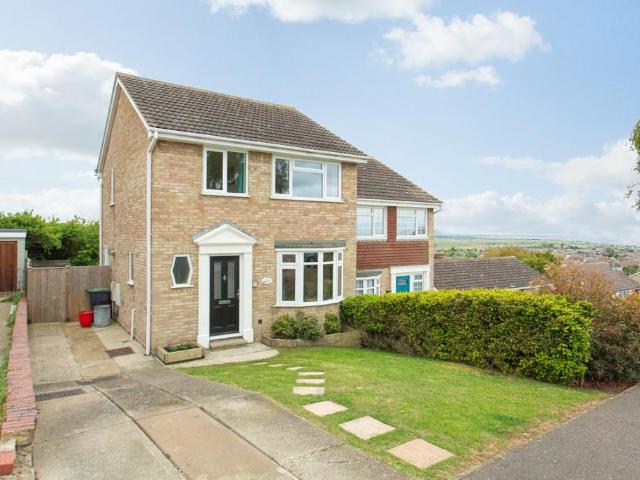 House for sale in Seasalter, Canterbury