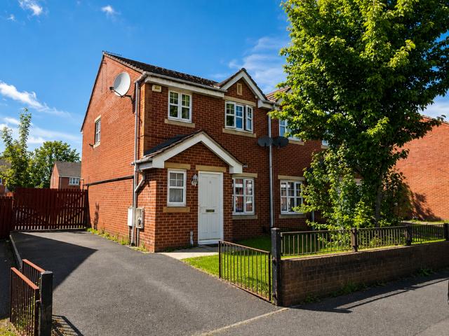 House for sale in Georgia, Greater Manchester