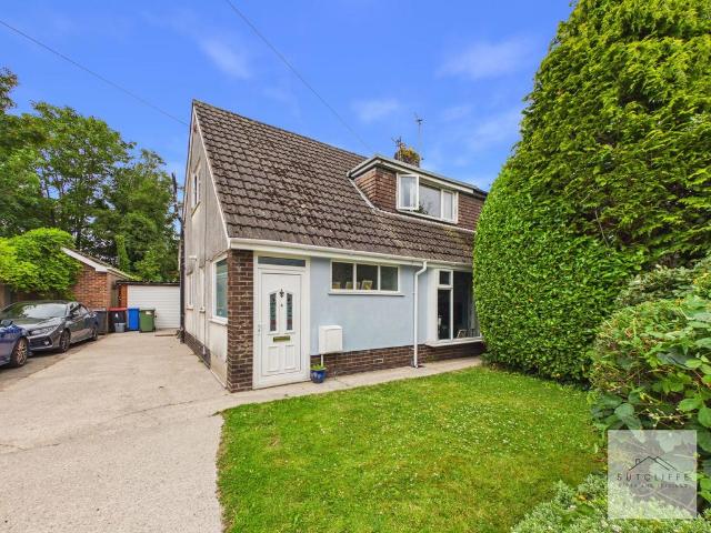 House for sale in Cabus, Lancashire