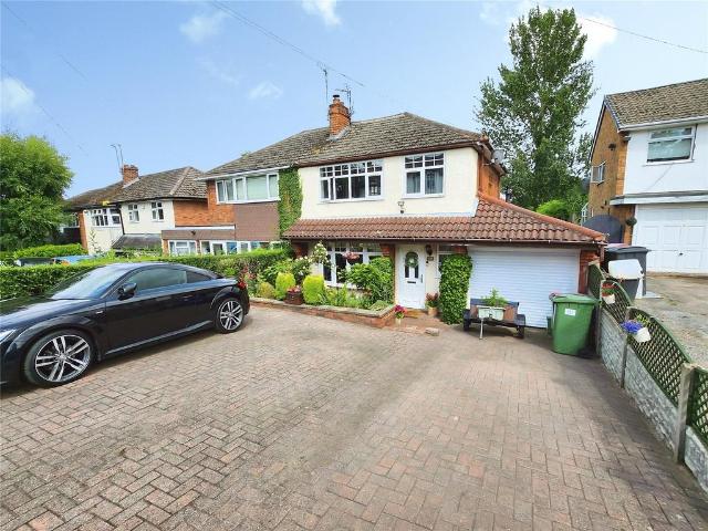 House for sale in Gun Hill, Warwickshire