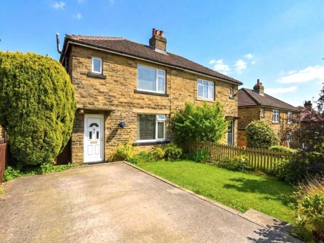 House for sale in Shaw Lane, Guiseley