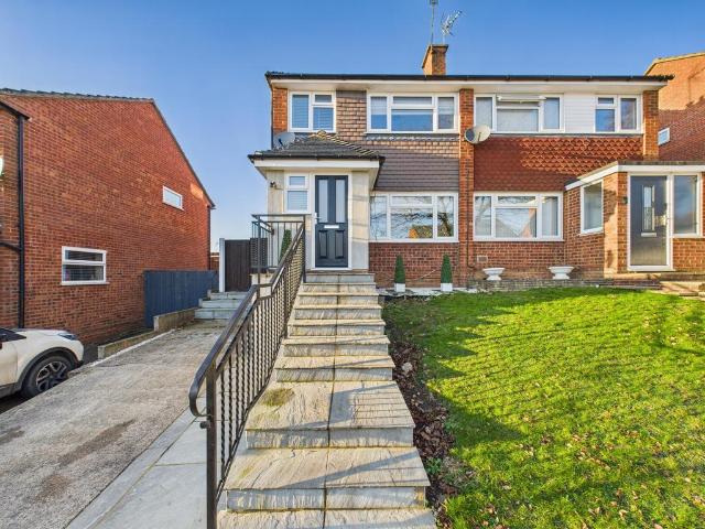 House for sale in Chepping Wycombe, Loudwater