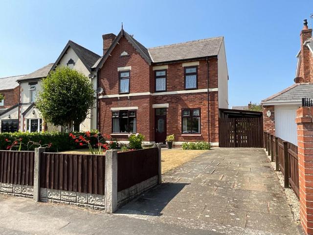 House for sale in Marshside, Southport