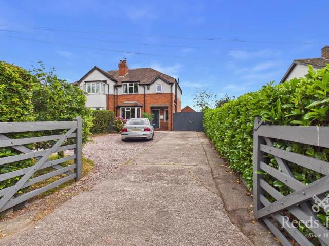 House for sale in Holmes Chapel