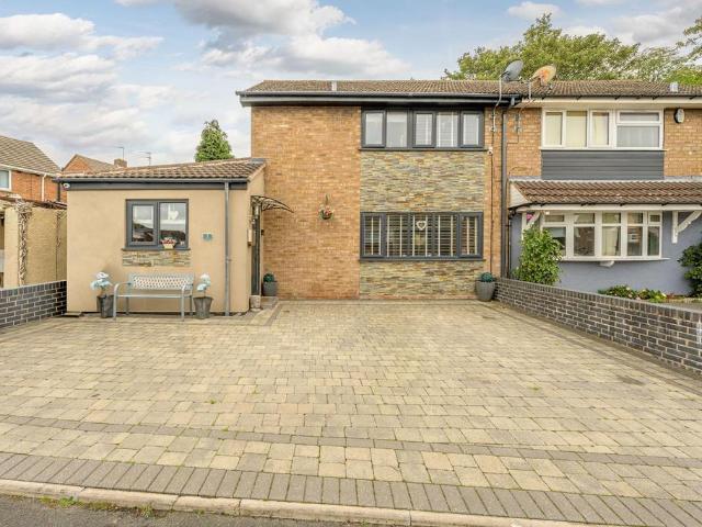 House for sale in Pensnett, West Midlands