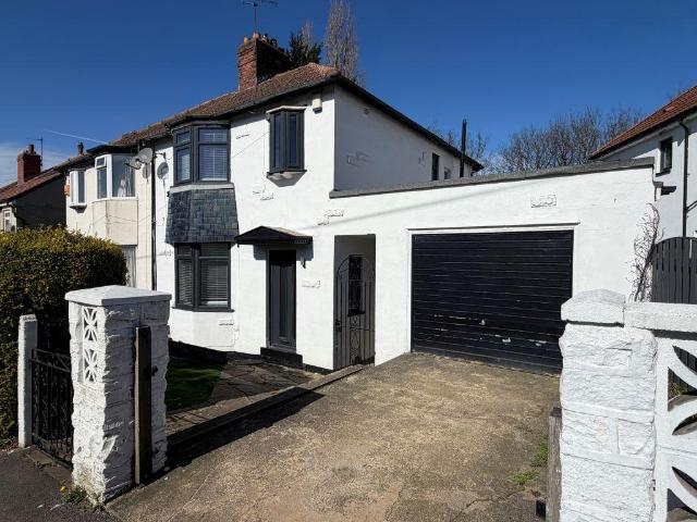 House for sale in Harehills, West Yorkshire