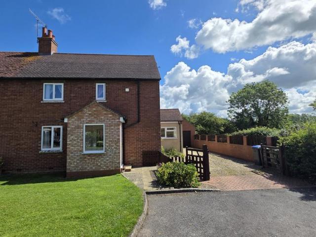 House for sale in Alderminster, Warwickshire
