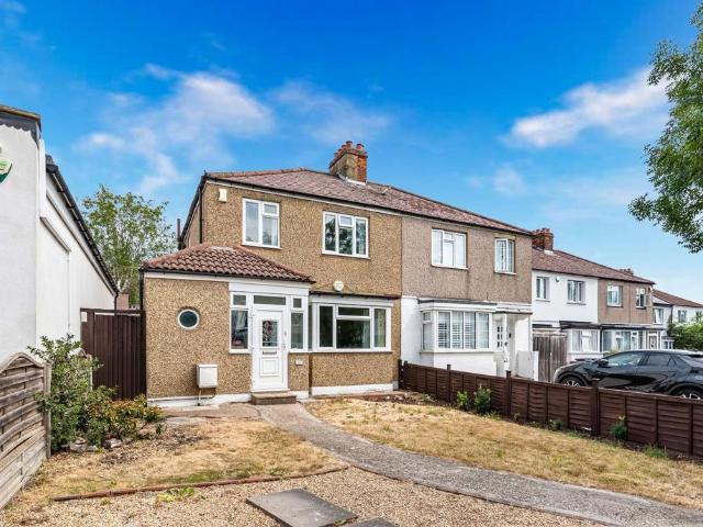 House for sale in London Borough of Ealing, Greenford