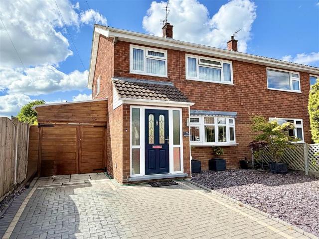 House for sale in Heath Farm, Frankwell