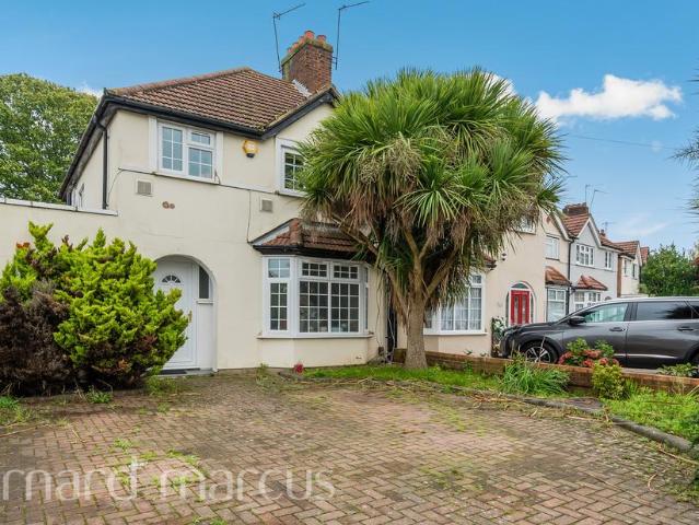 House for sale in London Borough of Hounslow, Heston