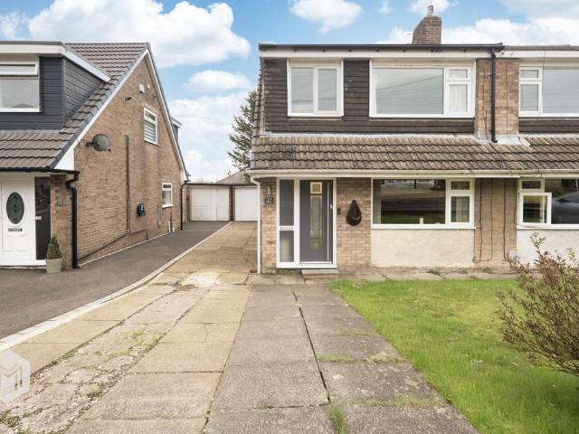 House for sale in Hazelhurst, Bury