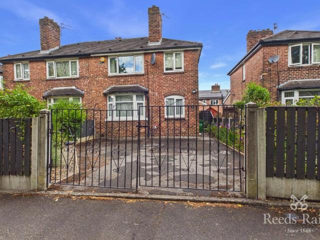 House for sale in Georgia, Greater Manchester