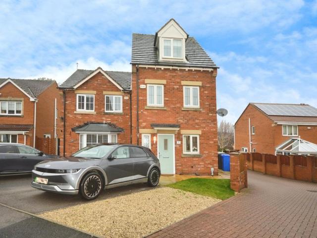 House for sale in Hollingwood, Chesterfield