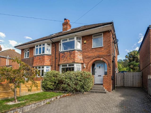 House for sale in Midanbury, Southampton