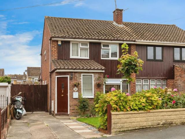House for sale in Feckenham, City Of Bristol