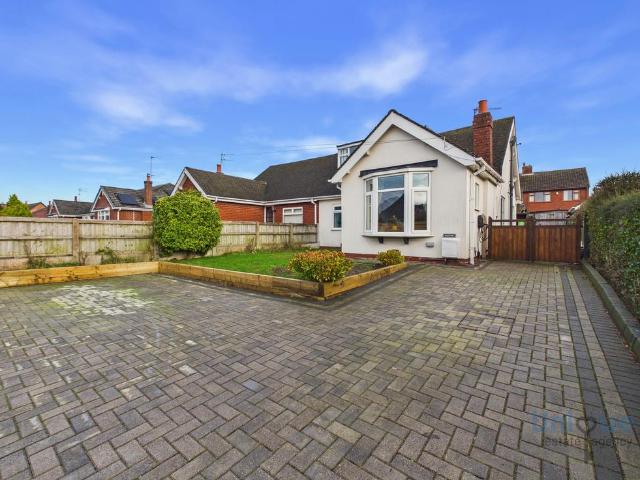 House for sale in Newton-with-Scales, Lancashire
