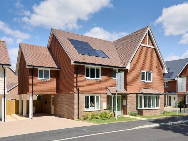 House for sale in Perryfields, West Sussex