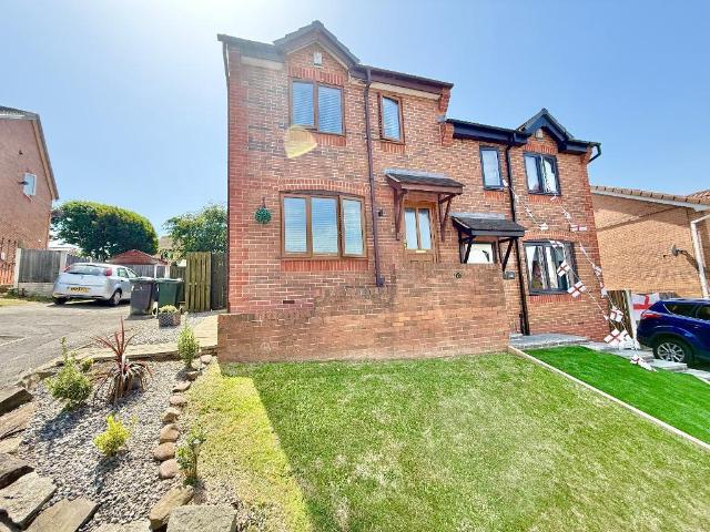 House for sale in Cudworth, South Yorkshire