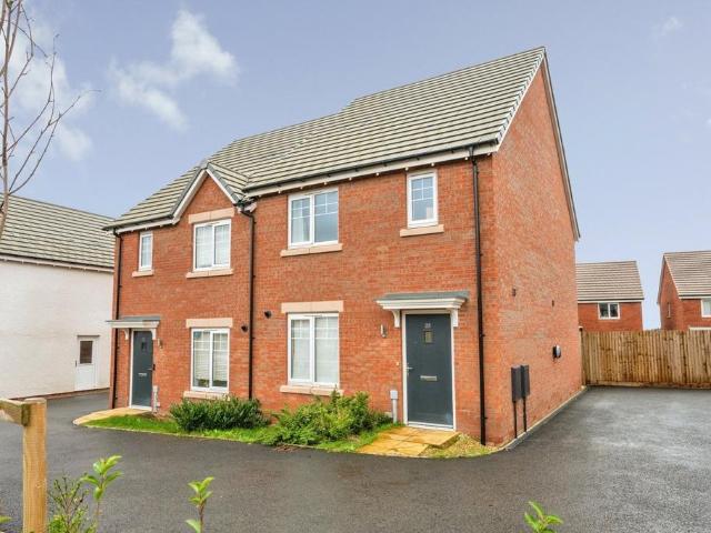 House for sale in Green Close, Warwickshire