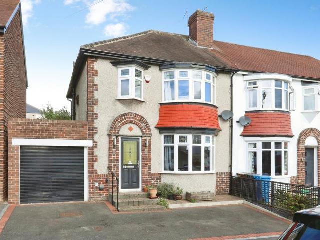 House for sale in Crosspool, Sheffield