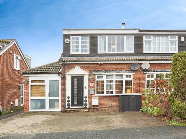 House for sale in Westfield, Guiseley