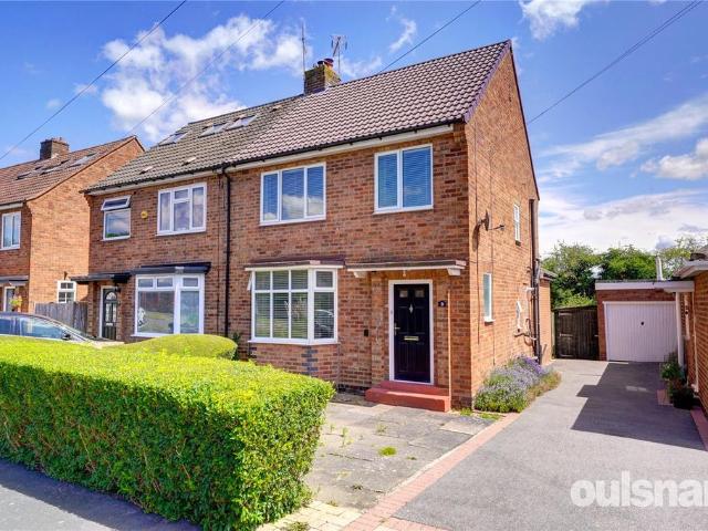 House for sale in Bromsgrove, Worcestershire