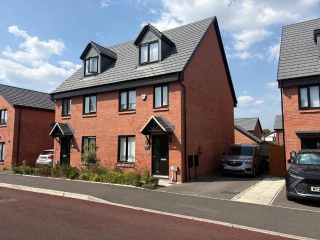 House for sale in Greenheys, Greater Manchester