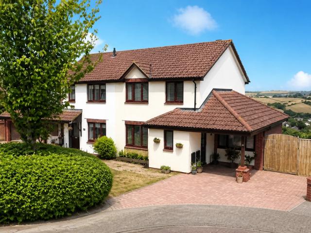 House for sale in Edginswell