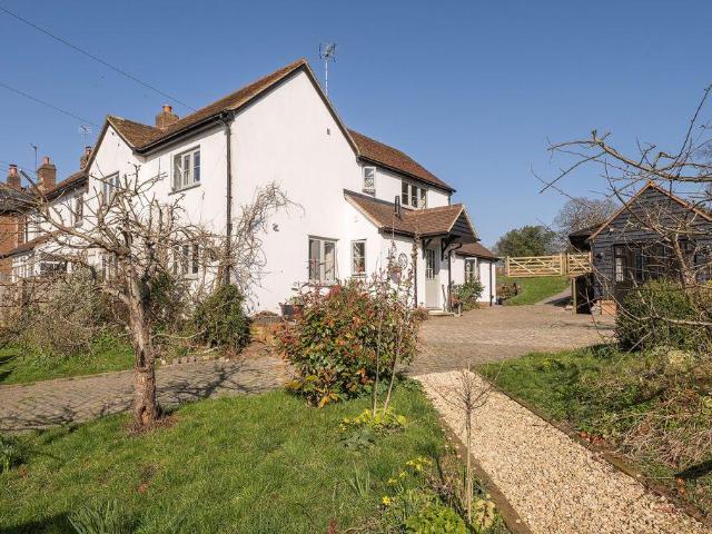 House for sale in Wigginton, Pouchen End