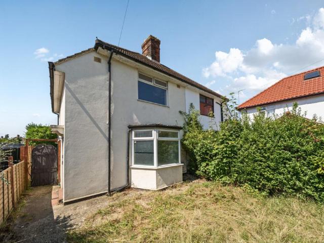House for sale in London Borough of Ealing, Park Royal