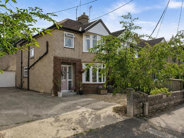 House for sale in Chippenham, Wiltshire