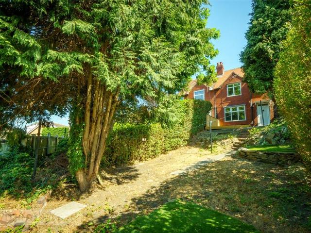 House for sale in Lascelles Hall, Kirkburton