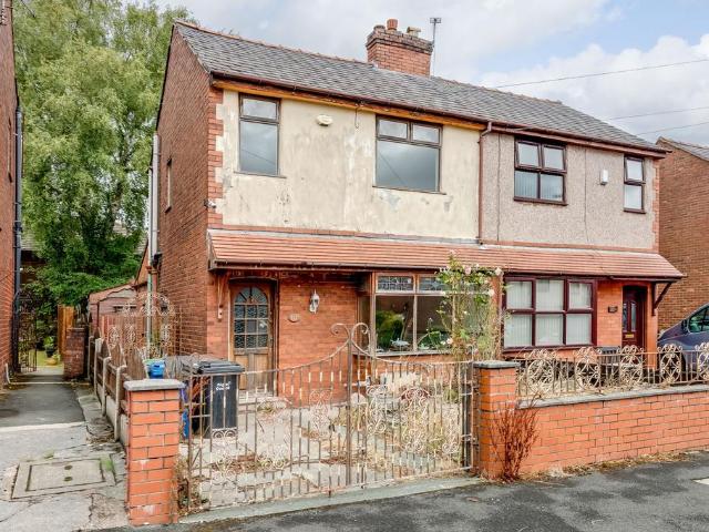 House for sale in Lamberhead Green, Wigan