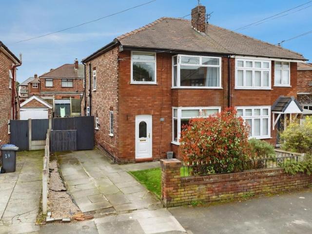 House for sale in Lunts Heath, Widnes