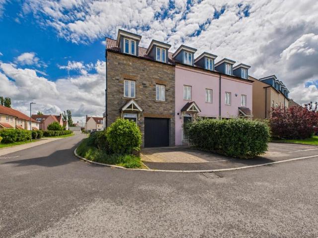 House for sale in Lower Morton