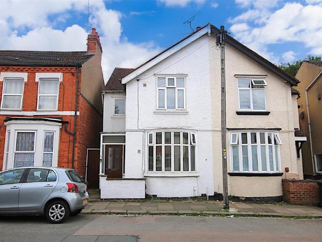 House for sale in Kingsthorpe, Northamptonshire