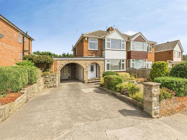 House for sale in Ossett, West Yorkshire