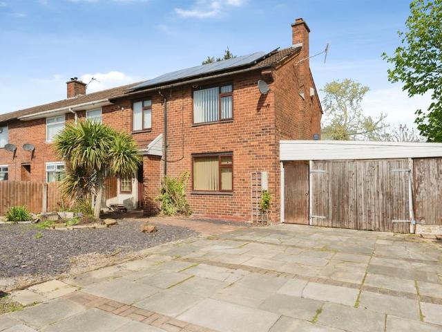 House for sale in Rossmore, Cheshire