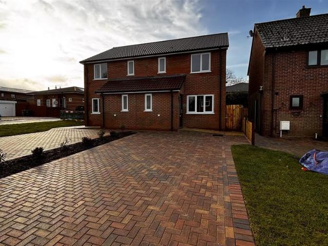 House for sale in Wilton, Rumwell