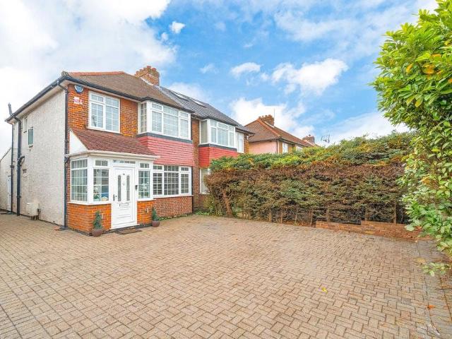 House for sale in Iver