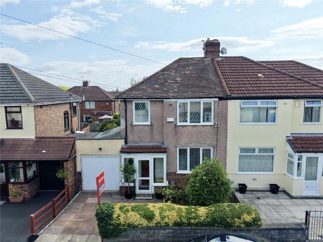 House for sale in Hunts Cross, Calderstones