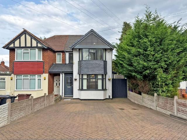 House for sale in Springhill, West Midlands