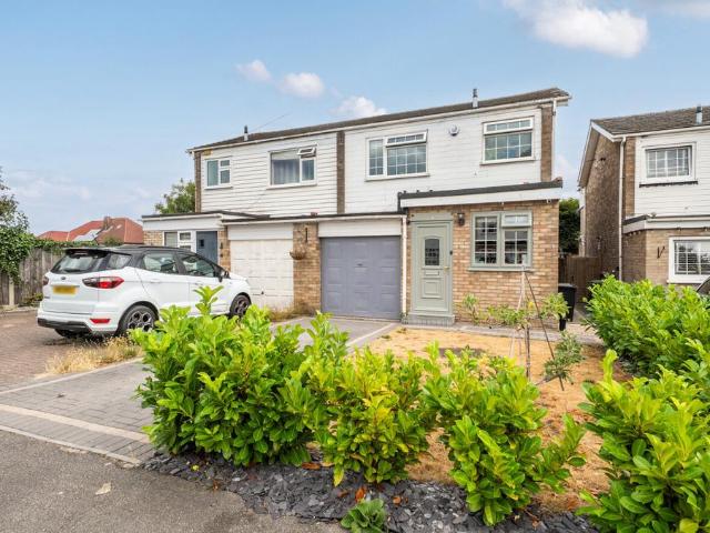 House for sale in Crofton, Greater London